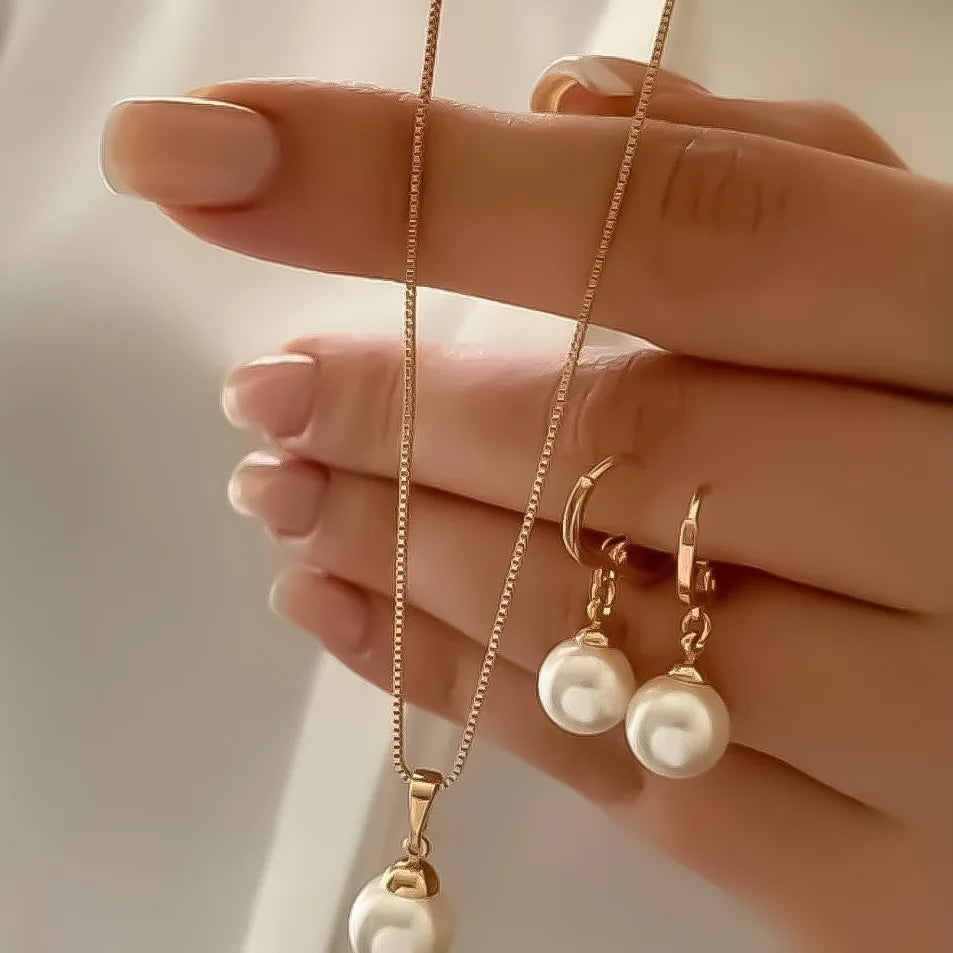 Elegant Pearl Jewelry Set