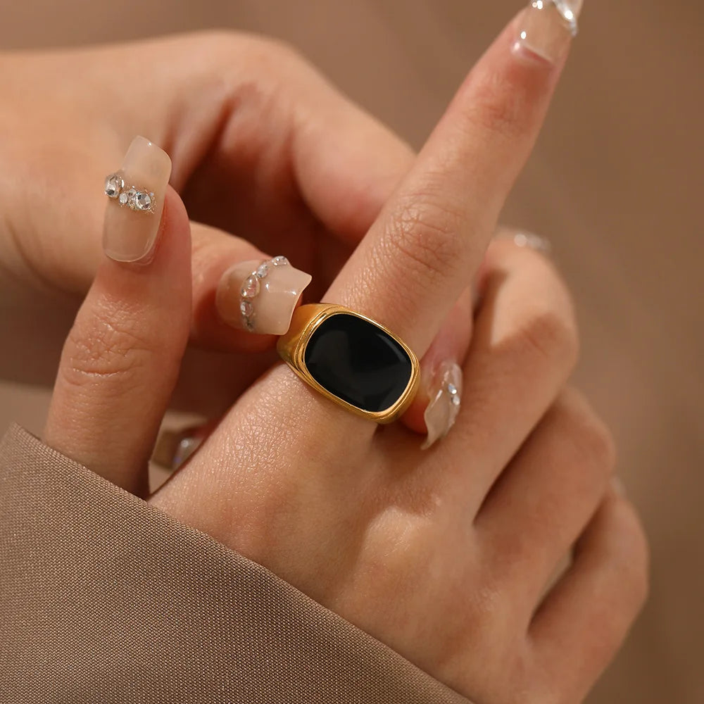 Vintage Shell Statement Ring