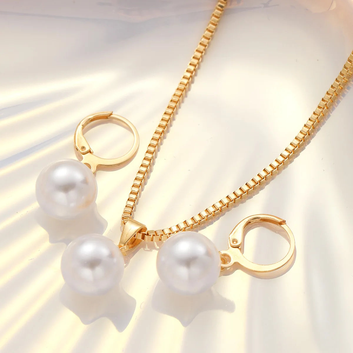 Elegant Pearl Jewelry Set
