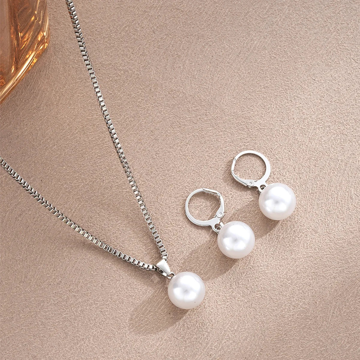 Elegant Pearl Jewelry Set